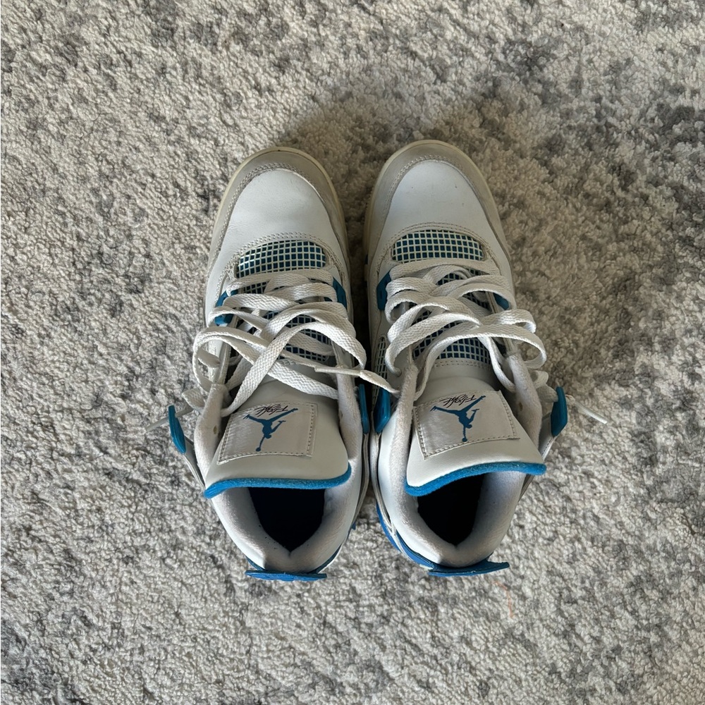 Air Jordan 4 'Military Blue'
